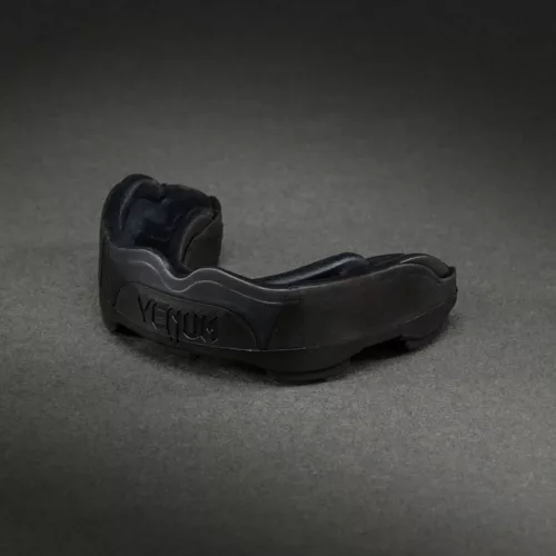 Venum Predator Gebitsbeschermer Black/Black